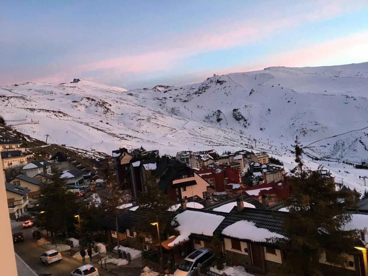 Alcazaba Zona Media Apartment เซียร์ราเนบาดา ภายนอก รูปภาพ